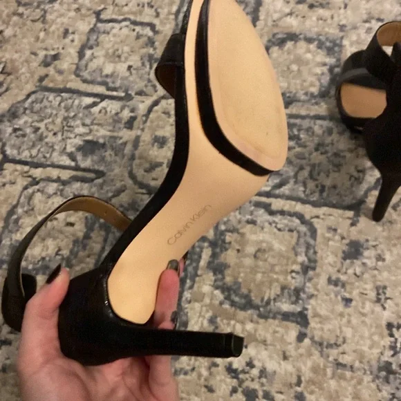 Black snakeskin Calvin Klein platform heels - Picture 4 of 7